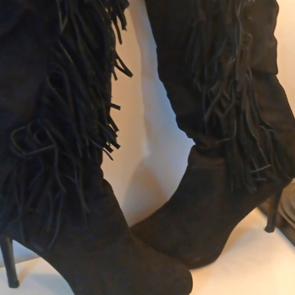 Thalia Sodi, Size 8.5, Black